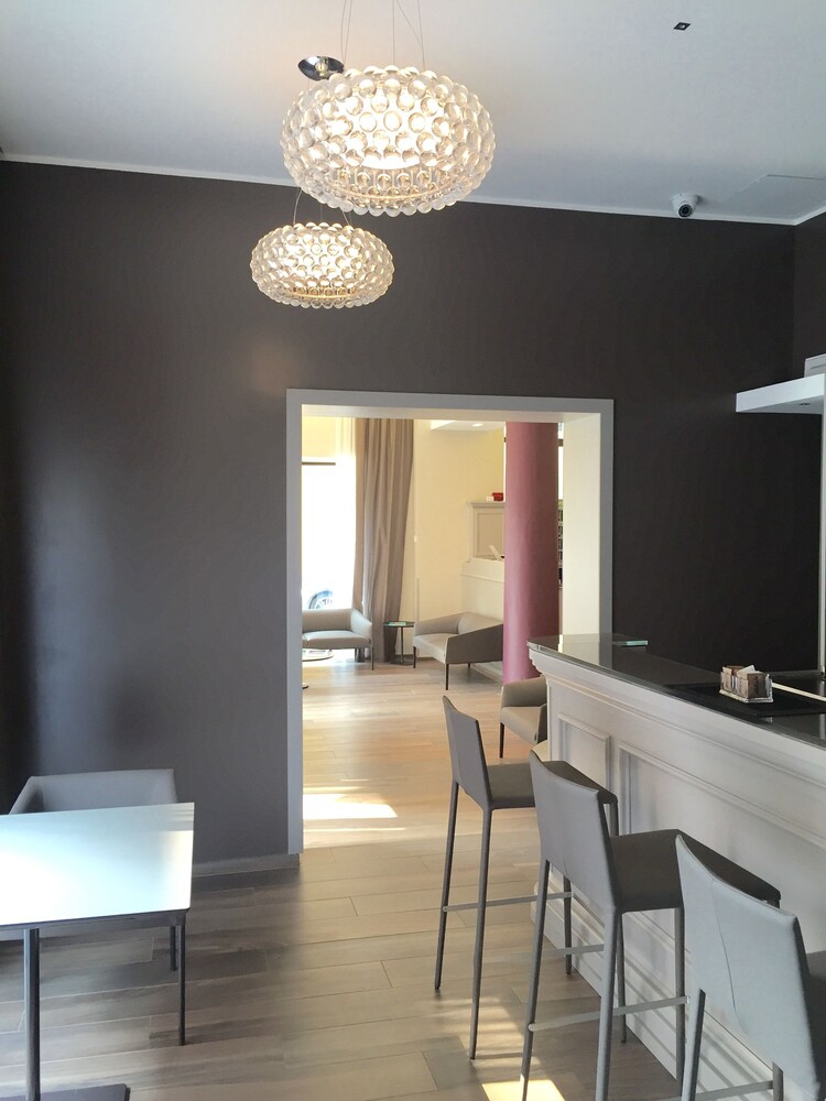 Hotel Bar