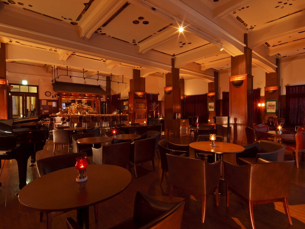 Hotel Lounge