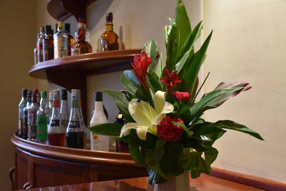Hotel Bar