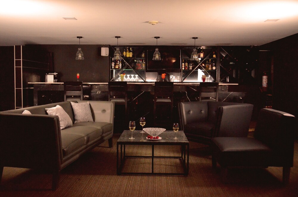 Hotel Lounge