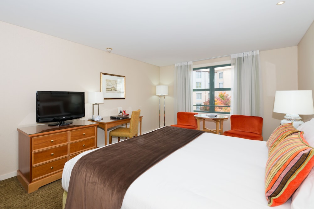 Guestroom View