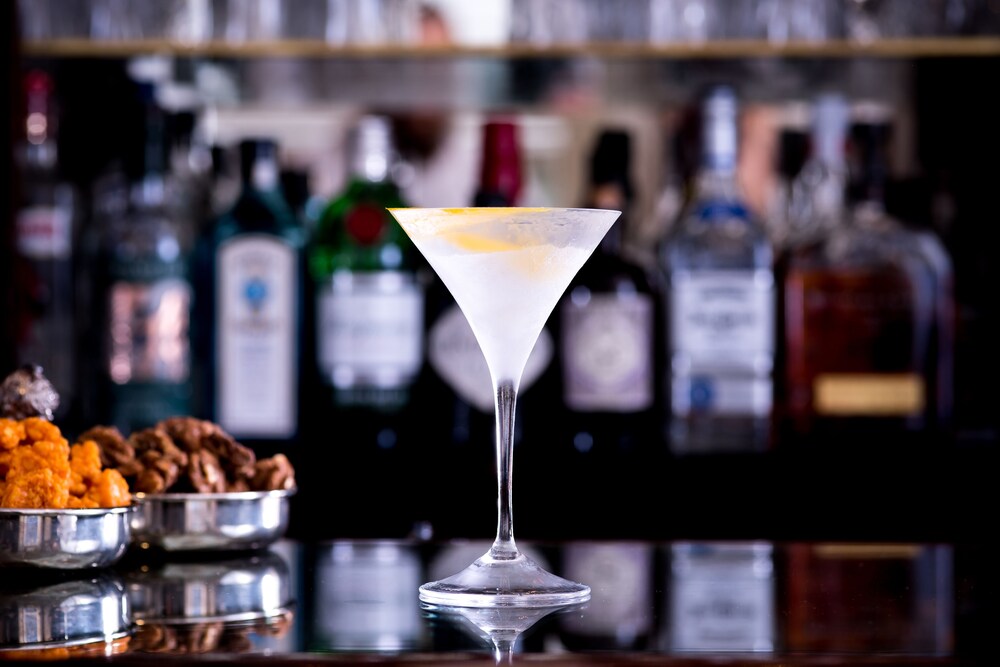 Hotel Bar