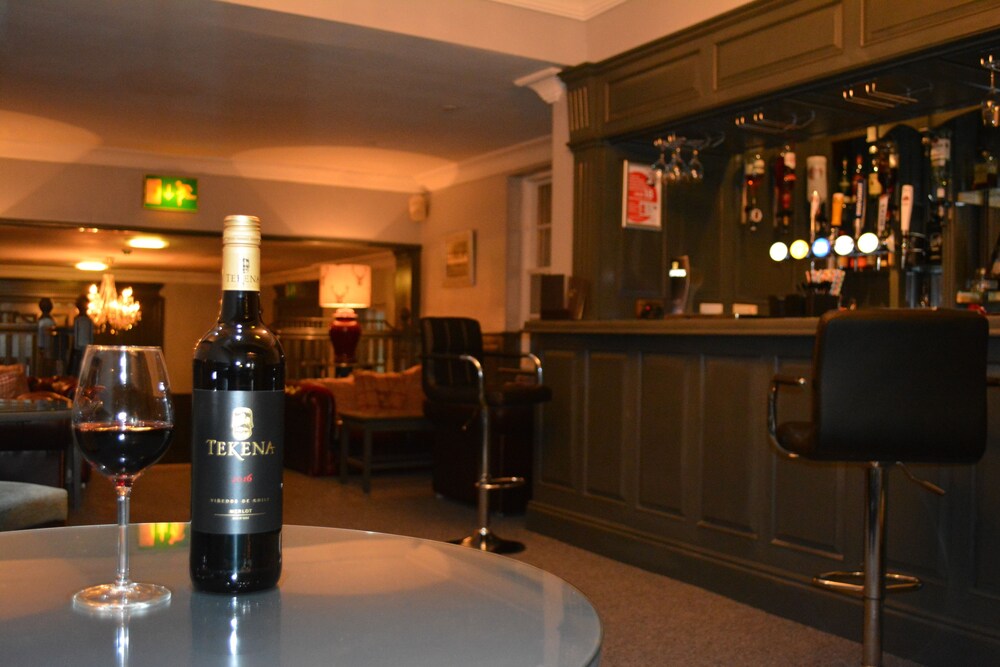 Hotel Bar