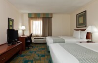 Deluxe Room, 2 Double Beds, Refrigerator & Microwave