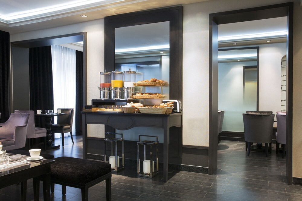 Salle de petit-déjeuner