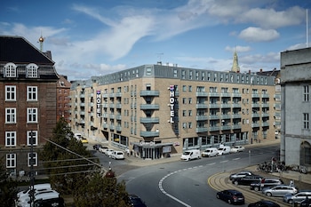 Hotel Front
