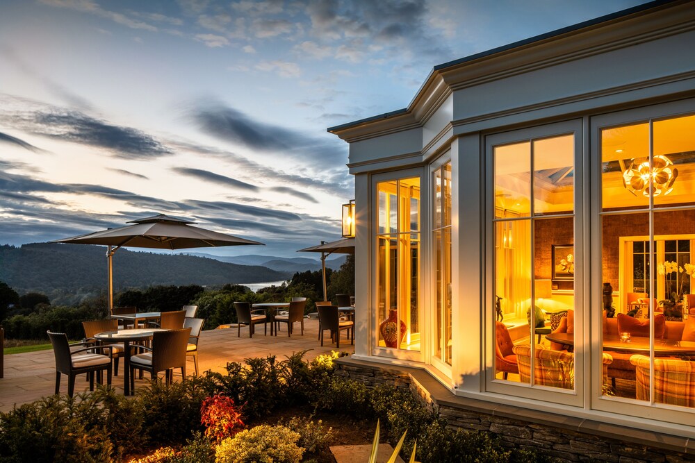 Hotel Front - Evening/Night