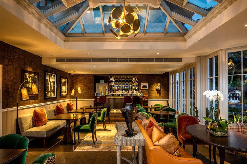 Hotel Bar