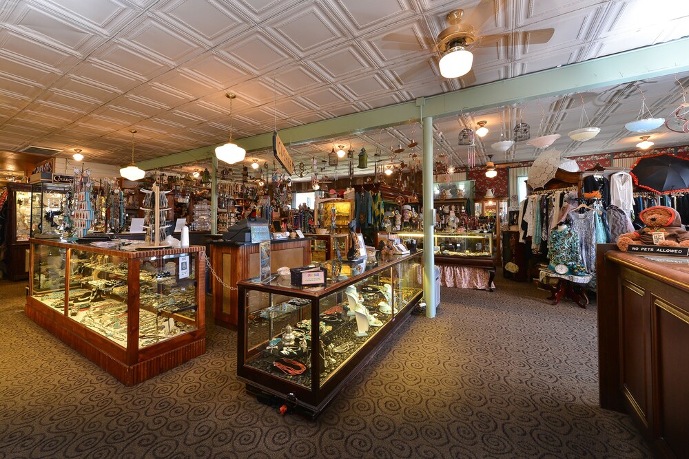 Gift Shop