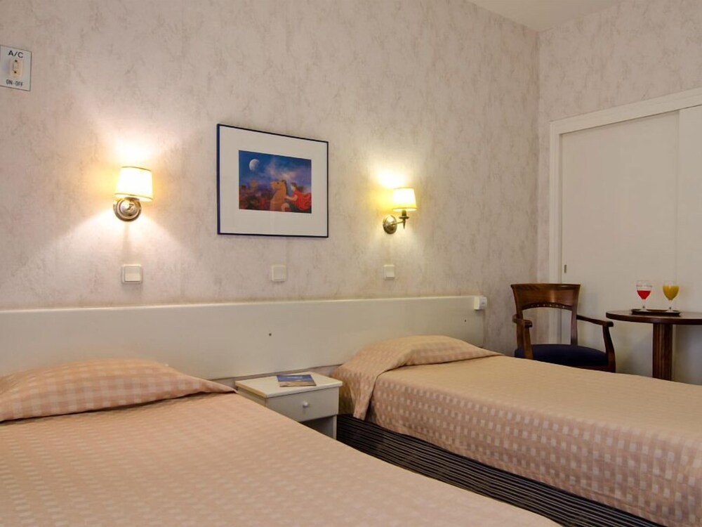 Guestroom