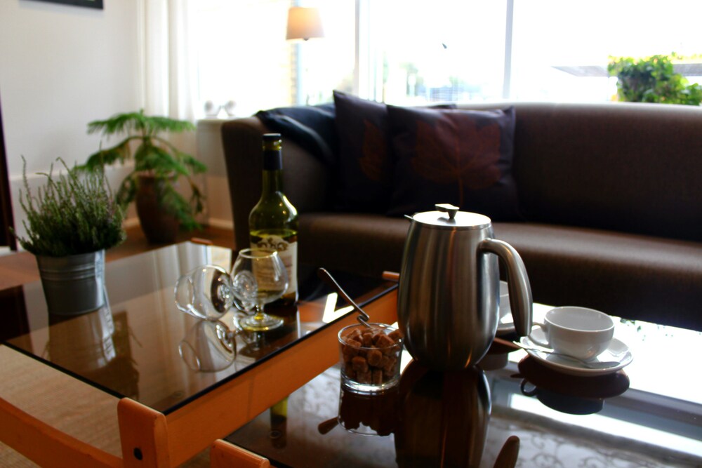Hotel Lounge