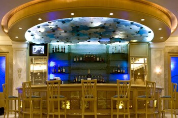 Hotel Lounge