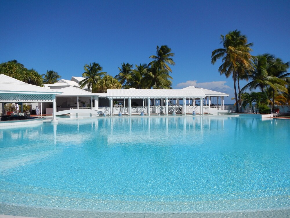 Poolside Bar