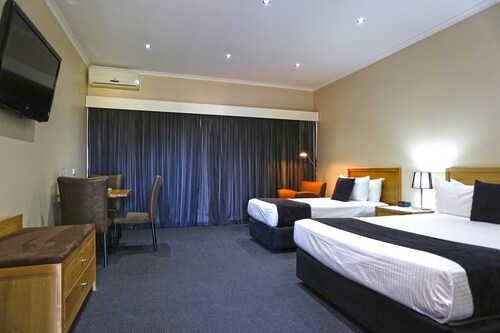 Quality Hotel Melbourne Airport