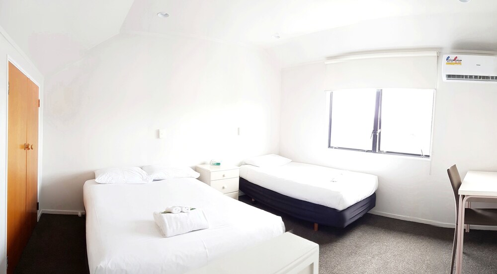 Guestroom View