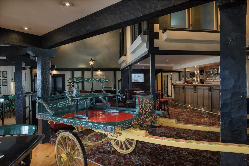 Hotel Bar