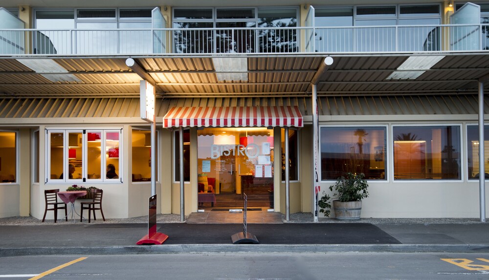 Hotel Bar