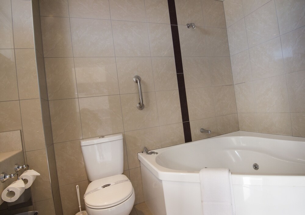 Jetted Tub