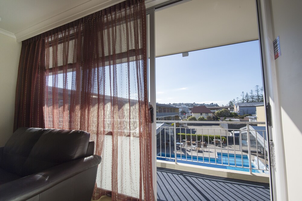 Guestroom View