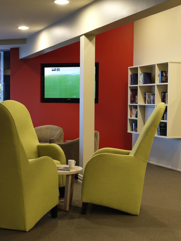 Hotel Lounge