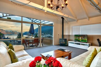 Executive Lounge