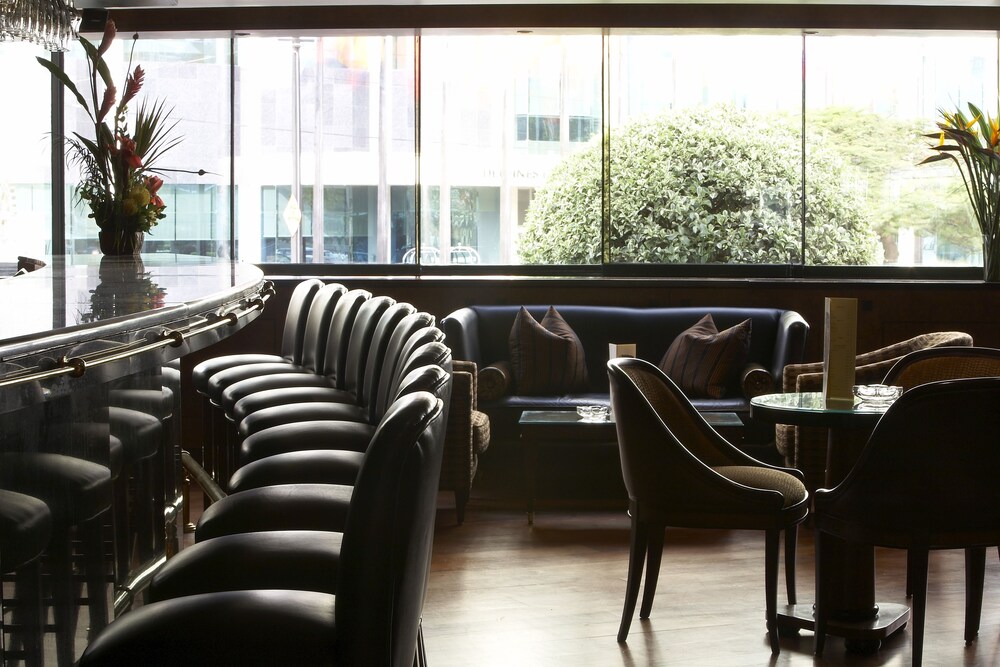 Hotel Bar