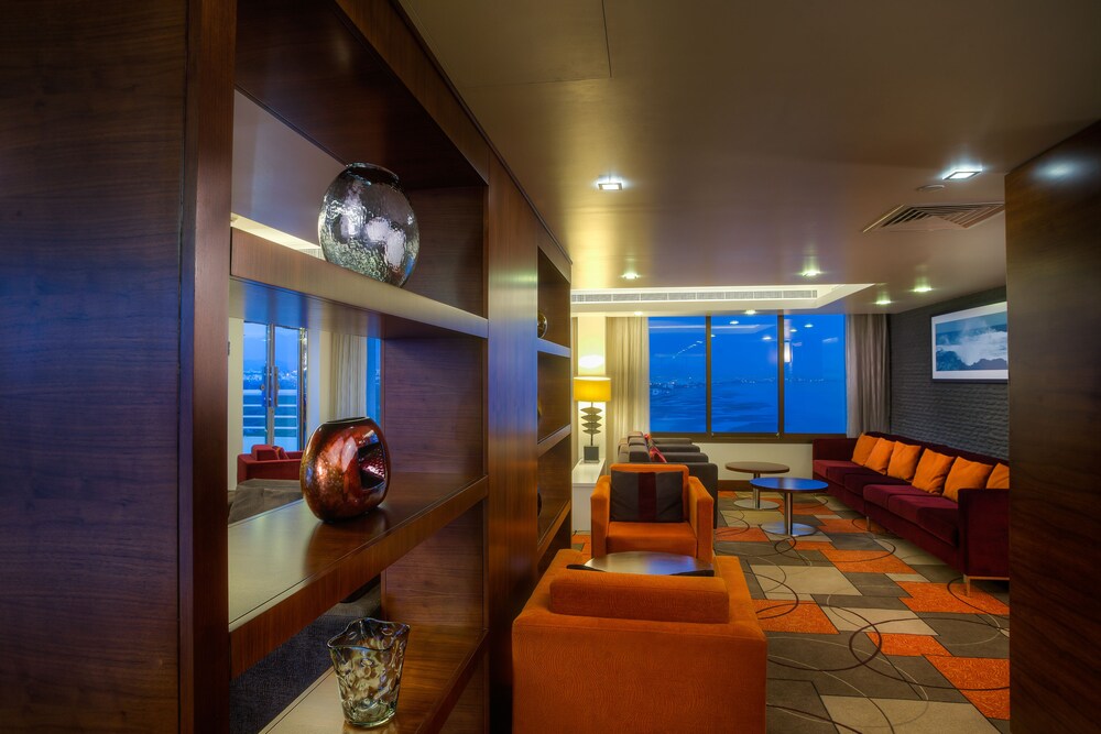 Executive Lounge