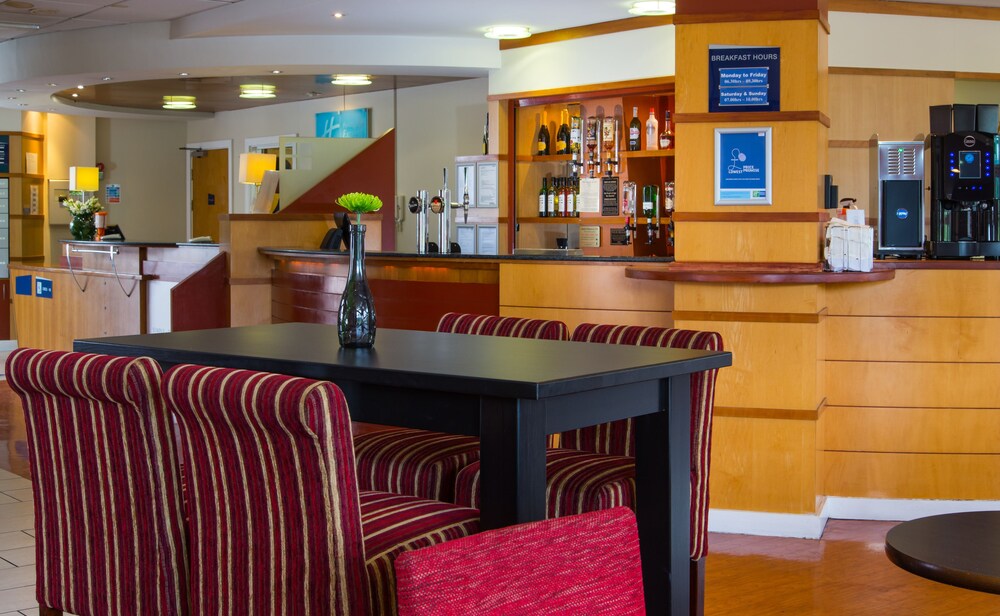 Hotel Lounge