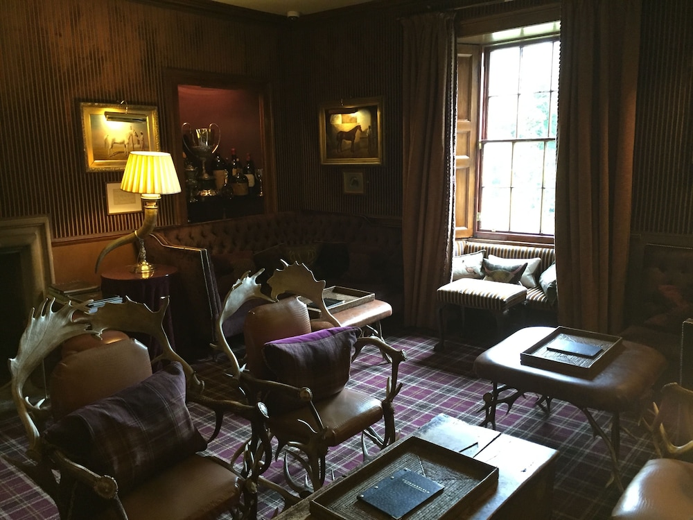 Executive Lounge
