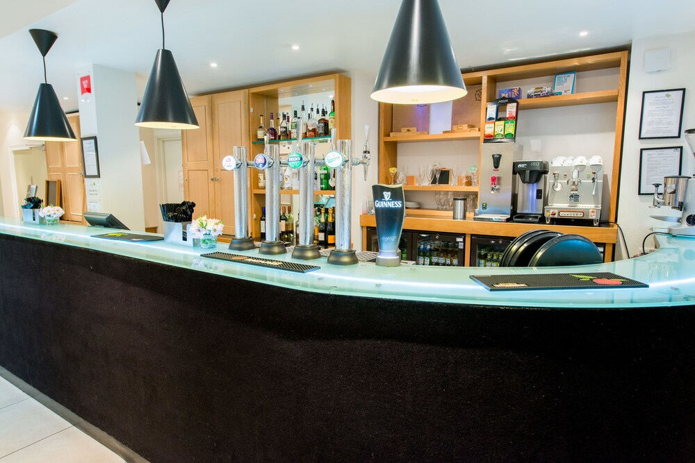 Hotel Bar