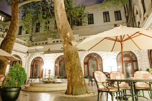 Londonskaya Hotel
