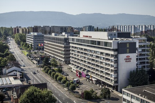 Crowne Plaza Geneva, an IHG Hotel