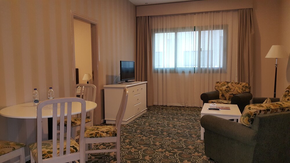 Apartment, 1 Bedroom - Living Room