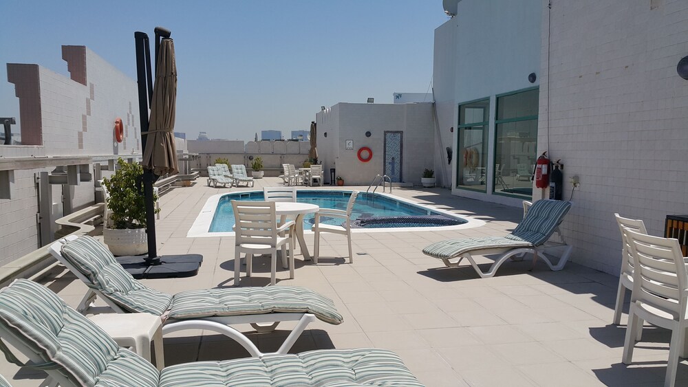 Sundeck