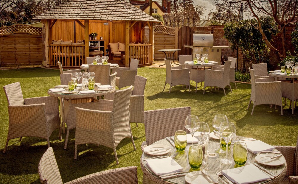 Outdoor Banquet Area