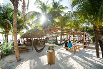 Food Court