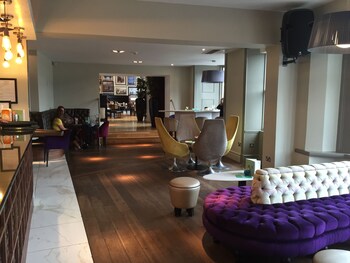 Hotel Lounge