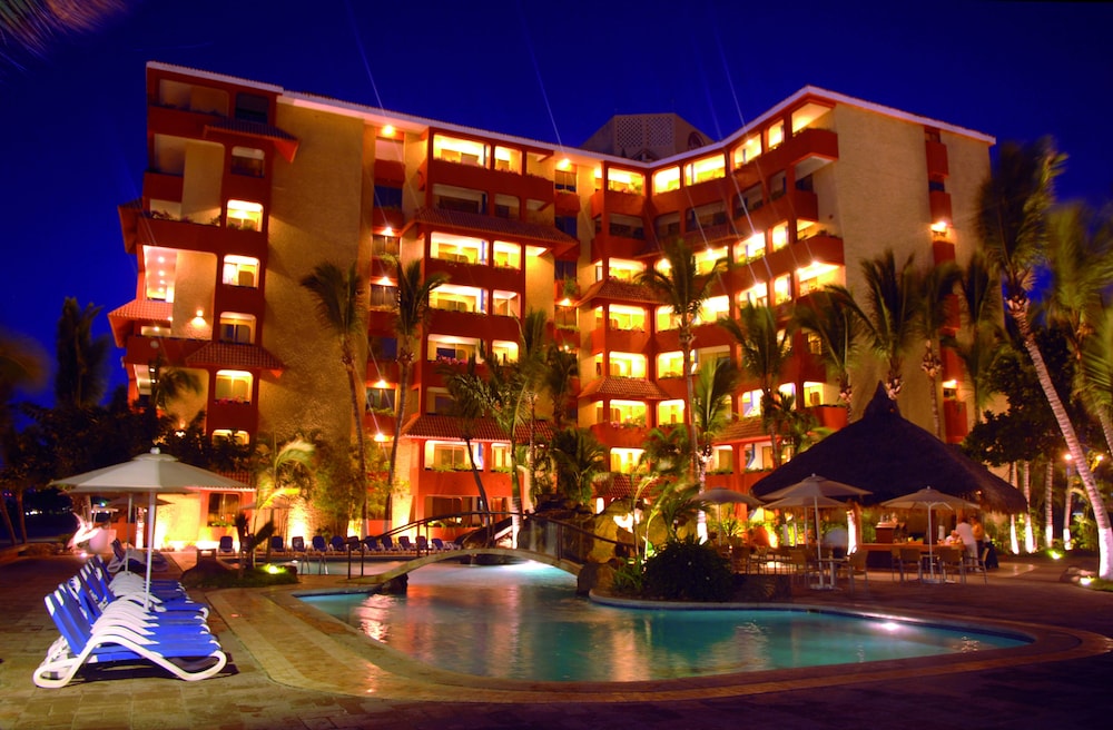 Hotel Front - Evening/Night