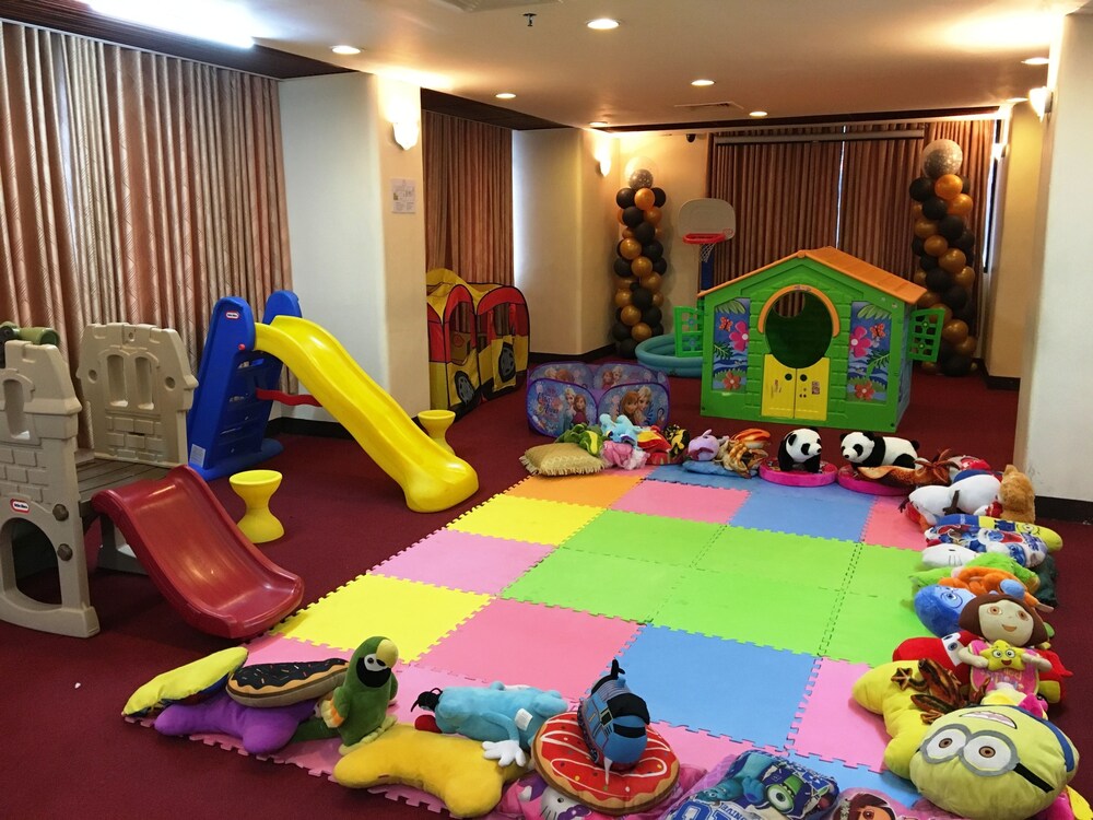 Childrens Play Area - Indoor