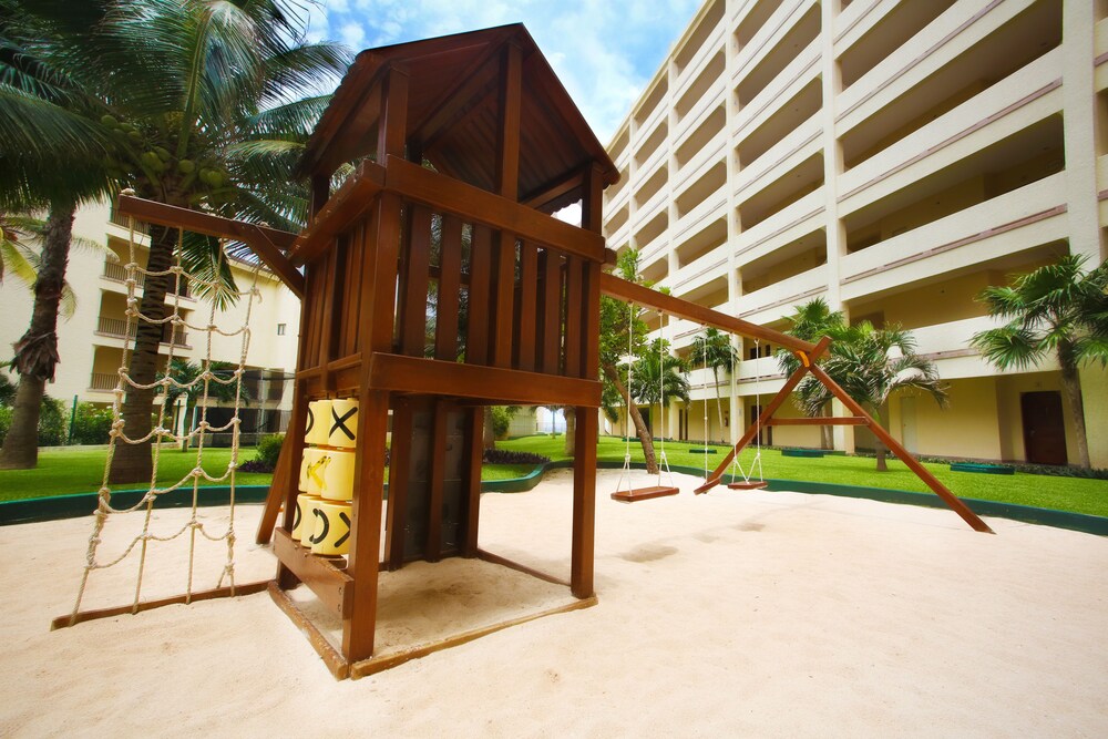 Zona de juegos infantil al aire libre