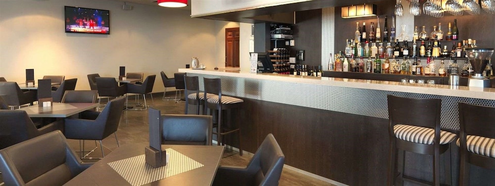 Hotel Bar