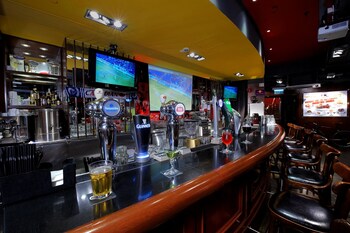 Hotel Bar