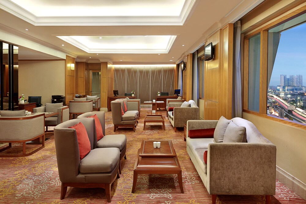 Room Service - Dining