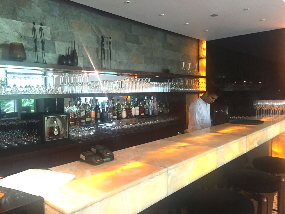 Hotel Lounge