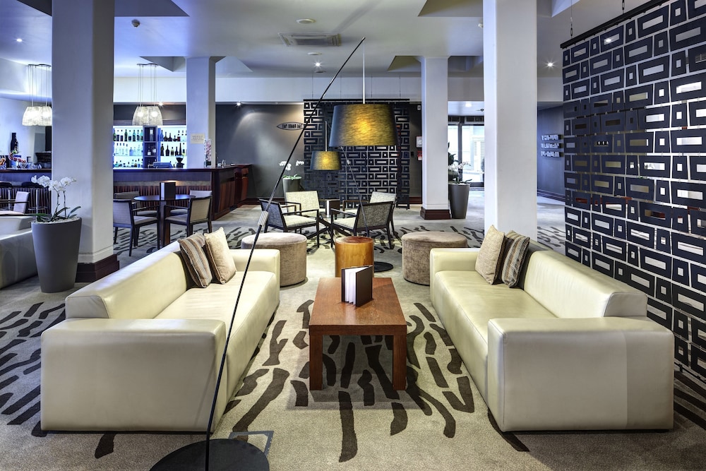 Hotel Lounge