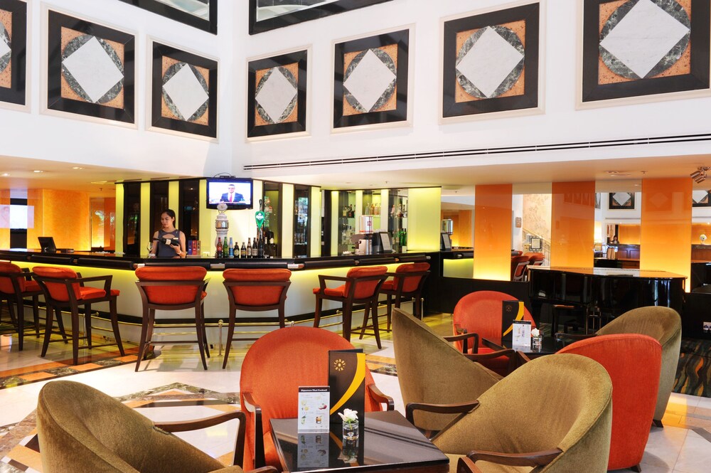 Hotel Bar
