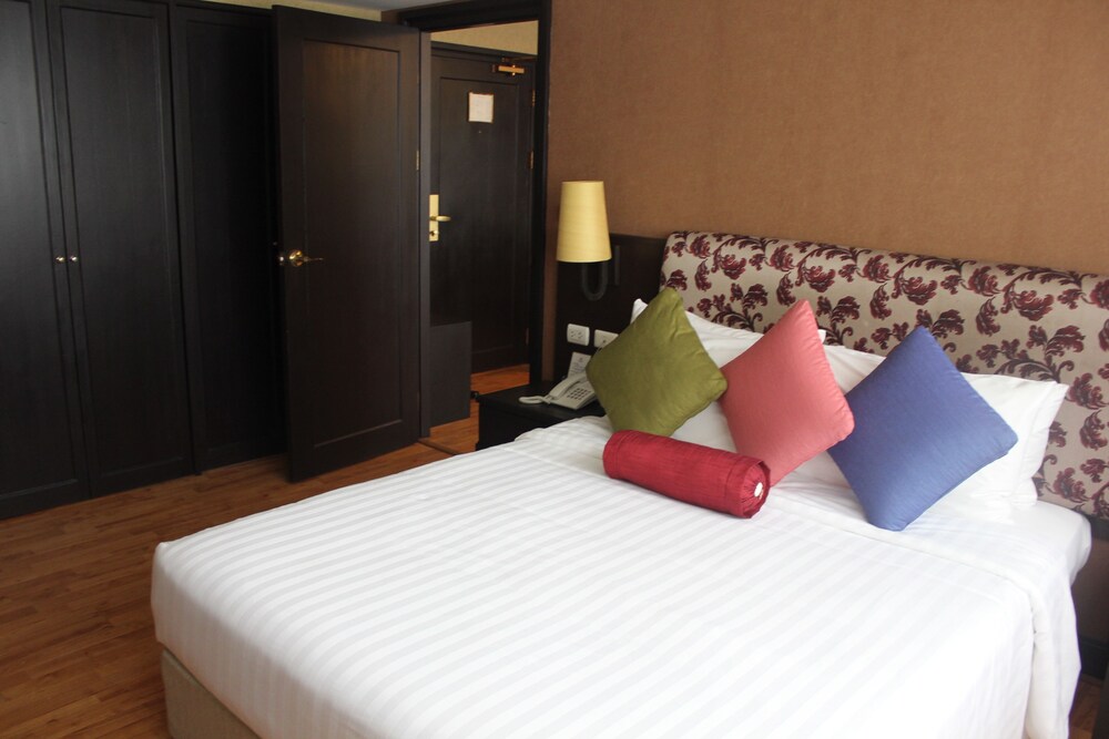 Standard One Bedroom Apartment - Guestroom