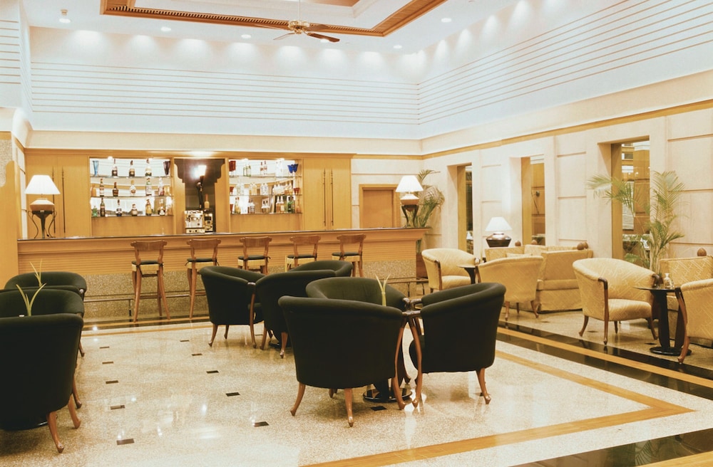 Hotel Bar