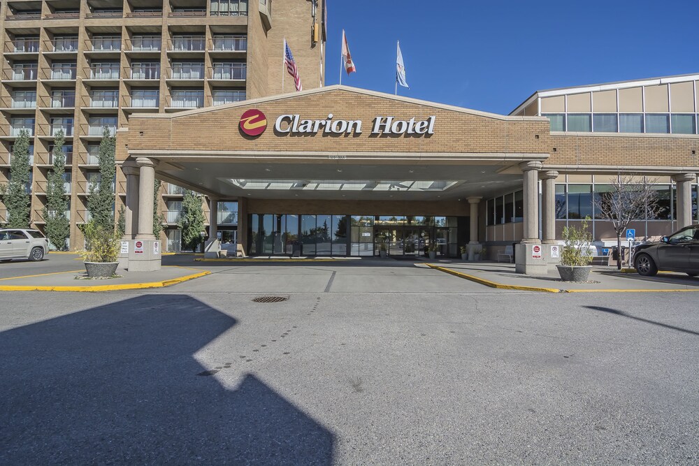 Hotel Front