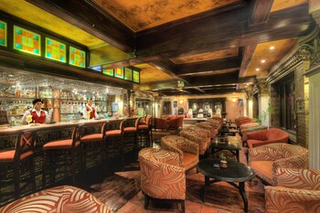 Hotel Lounge